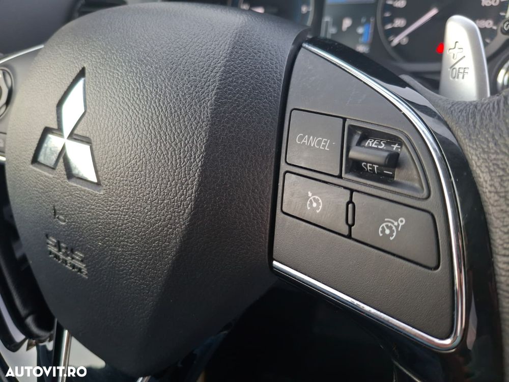 Mitsubishi Eclipse-Cross - 30