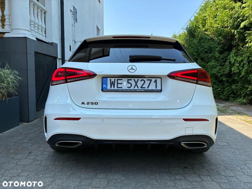 Mercedes-Benz Klasa A 250 AMG Line 7G-DCT - 34