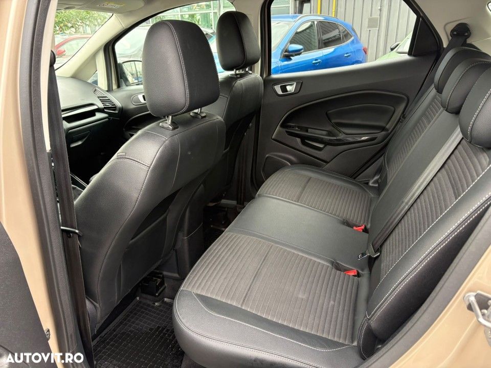 Ford EcoSport - 11