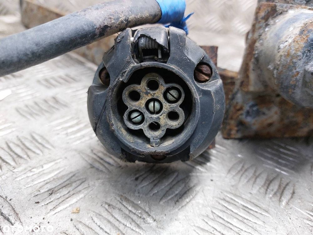 HAK HOLOWNICZY BRAK TABLICZKI LAND ROVER DISCOVERY I - 2