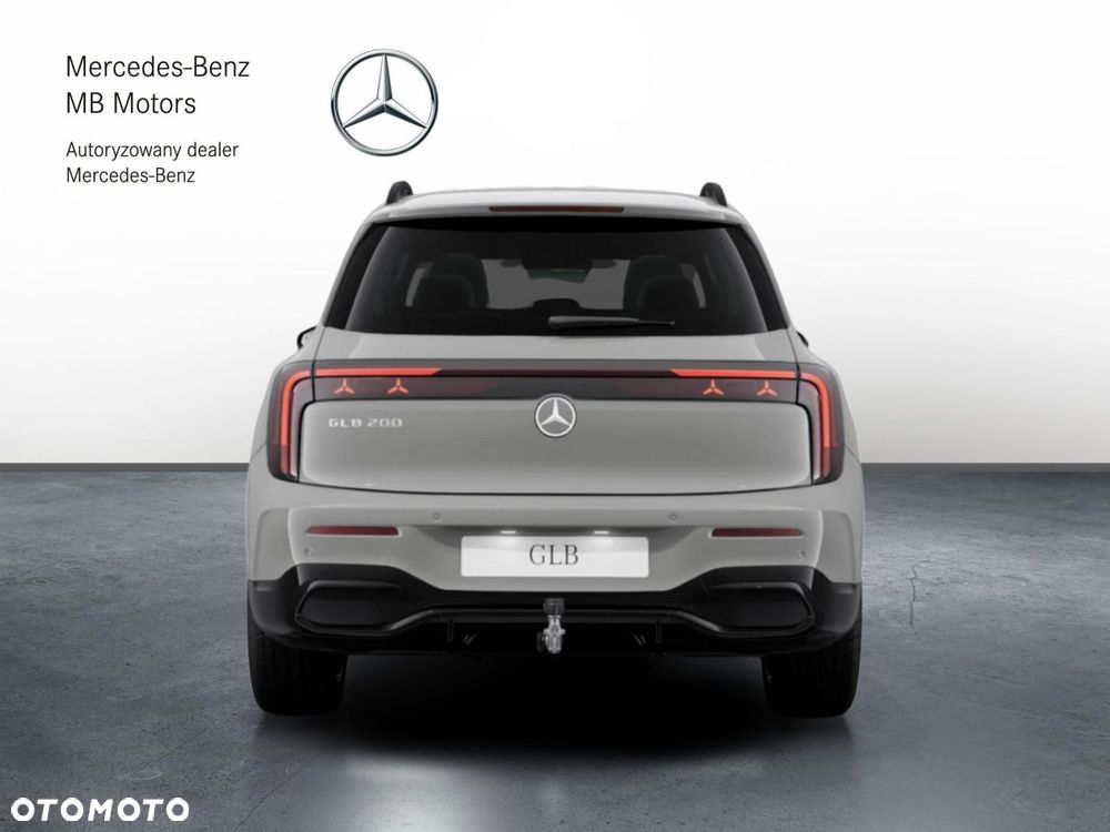 Mercedes-Benz GLB - 6