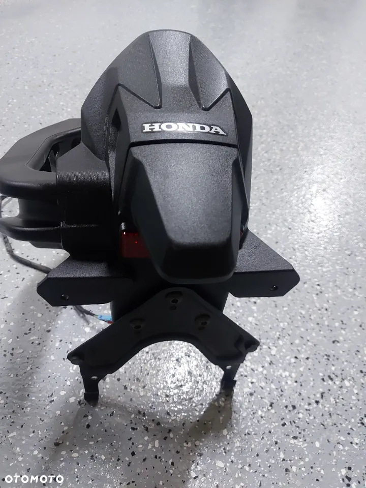 HONDA CB 1000 R SC80 błotnik chlapacz mocowanie tablicy - 2