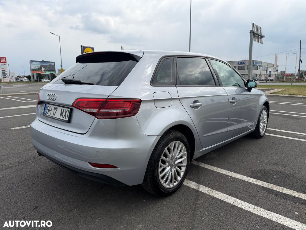 Audi A3 1.6 TDI ack S tronic - 4