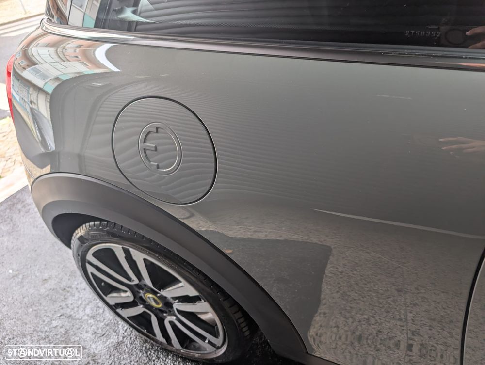 MINI 3 Portas Cooper SE Premium Extra Essential - 28