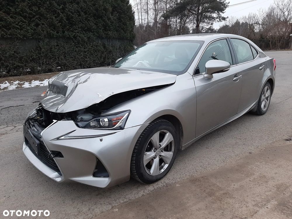 Lexus IS 300h Comfort - 3