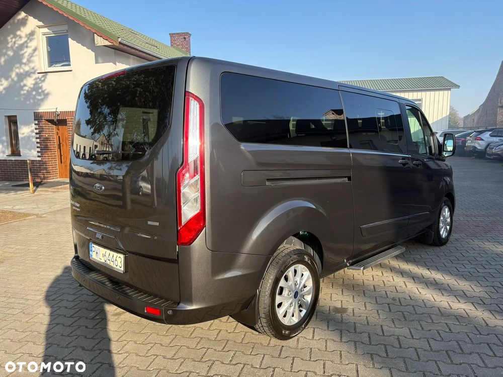 Ford Tourneo Custom - 6