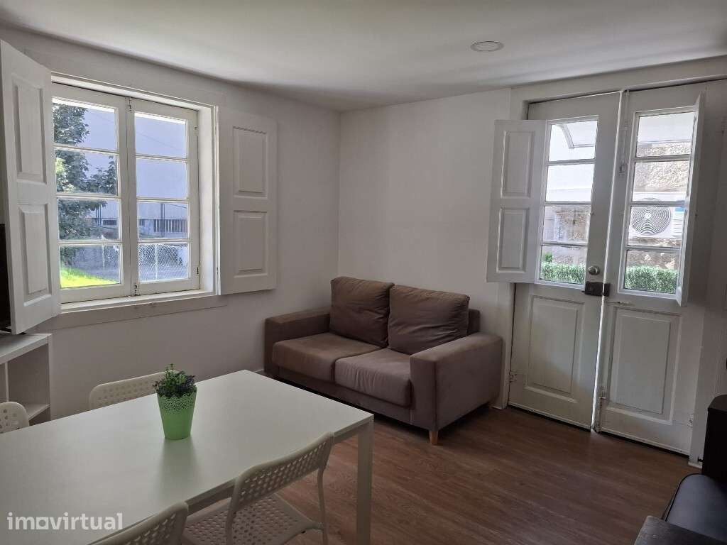 Quarto exclusivo estudantes em moradia a 100 m da UNIVERSIDADE - Grande imagem: 4/8