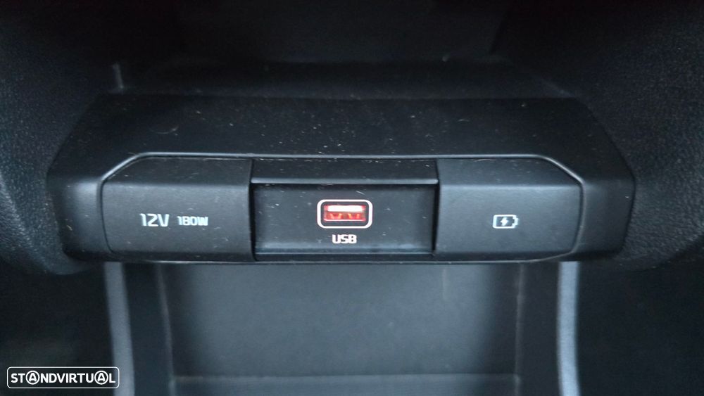 Kia e-Niro 64kWh — fotografia 38