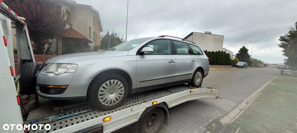 Volkswagen Passat 2.0 TDI Comfortline DSG - 2