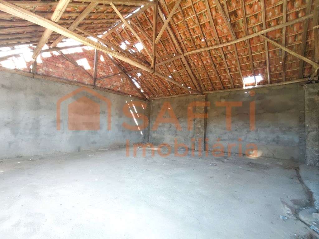 ARMAZÉM MULTIUSOS COM 150MT2 INSERIDO NUM TERRENO DE 1270 MT2 - Grande imagem: 4/12