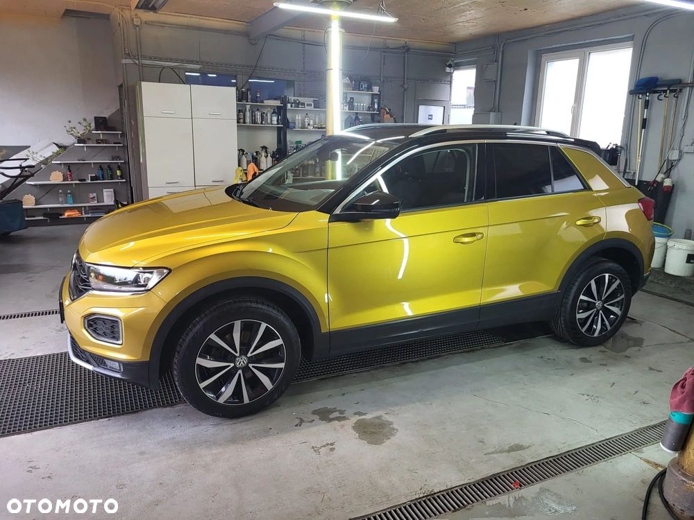 Volkswagen T-Roc 1.5 TSI ACT Advance DSG - 1