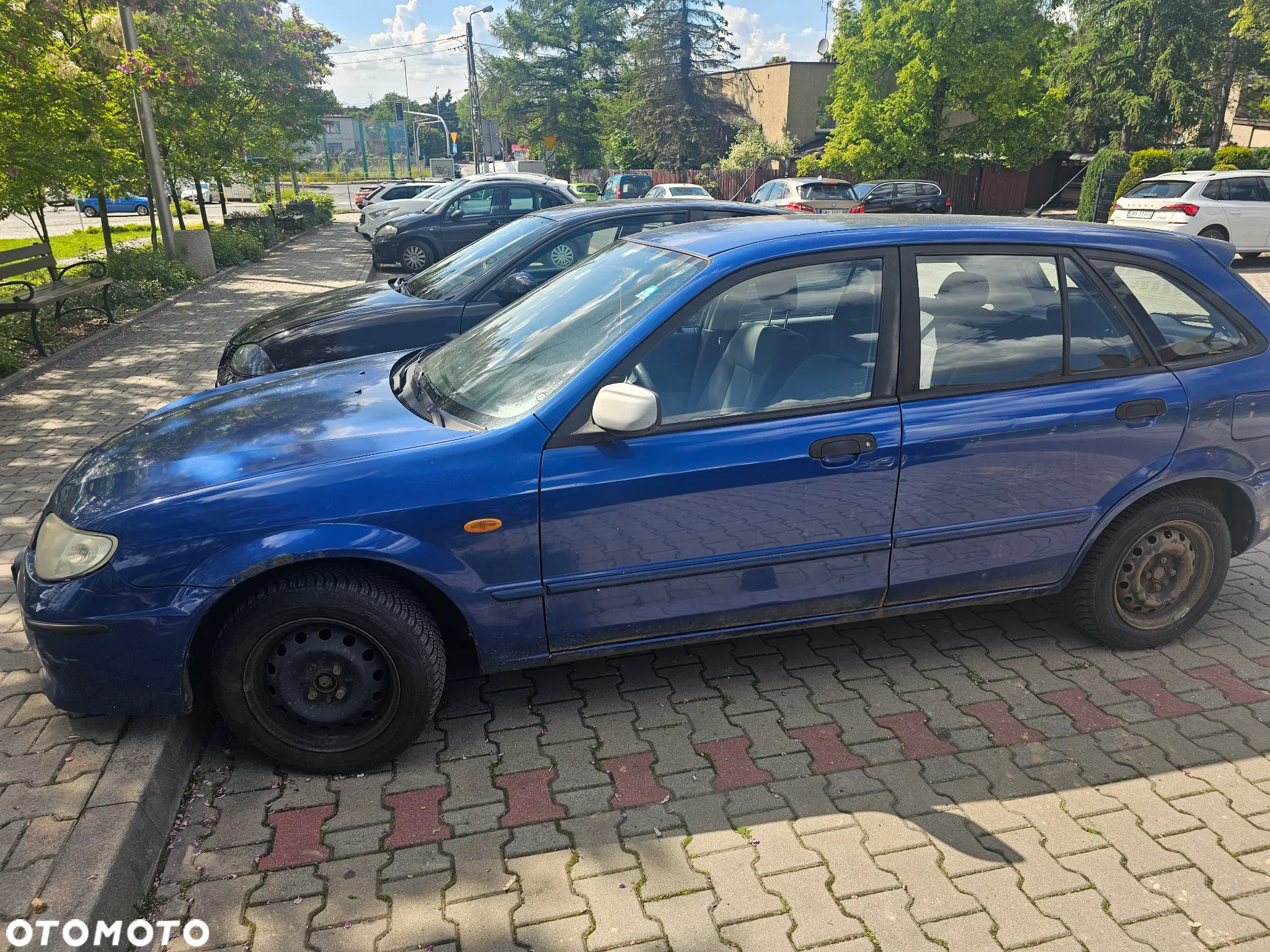 Mazda 323F - 2