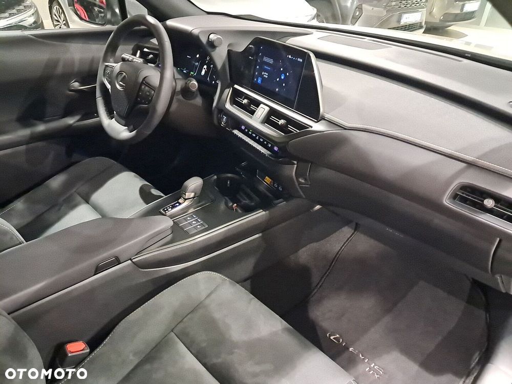 Lexus UX 300h Business - 9