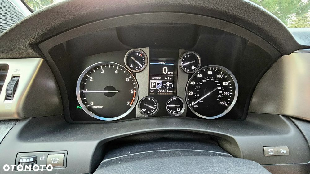 Lexus LX 570 Omotenashi - 14