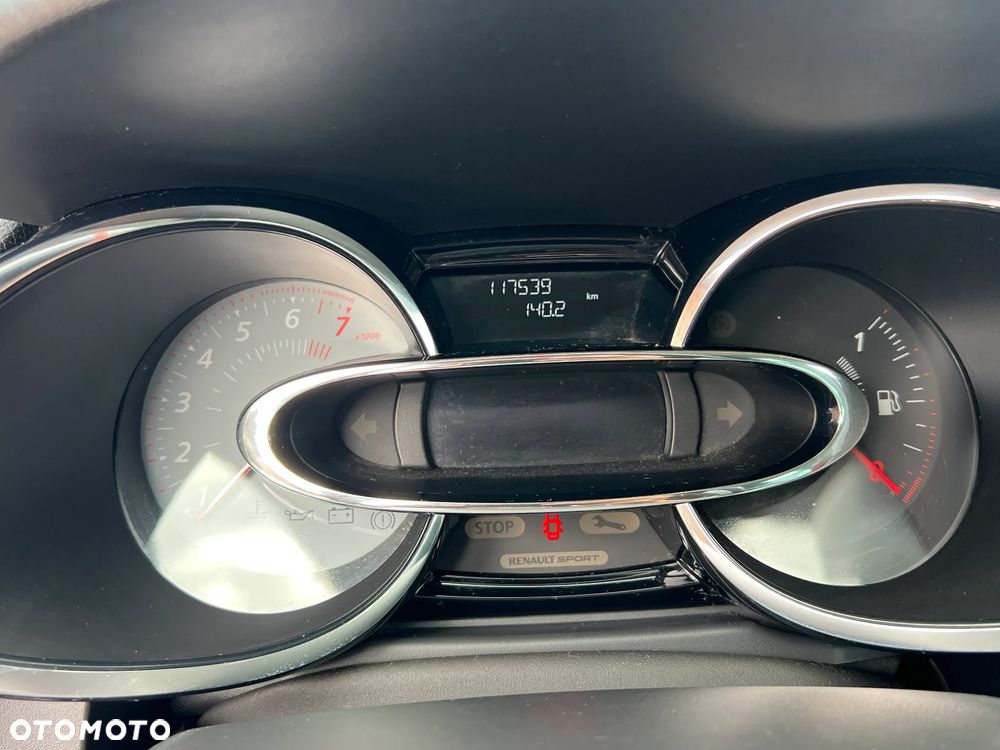 Renault Clio - 23