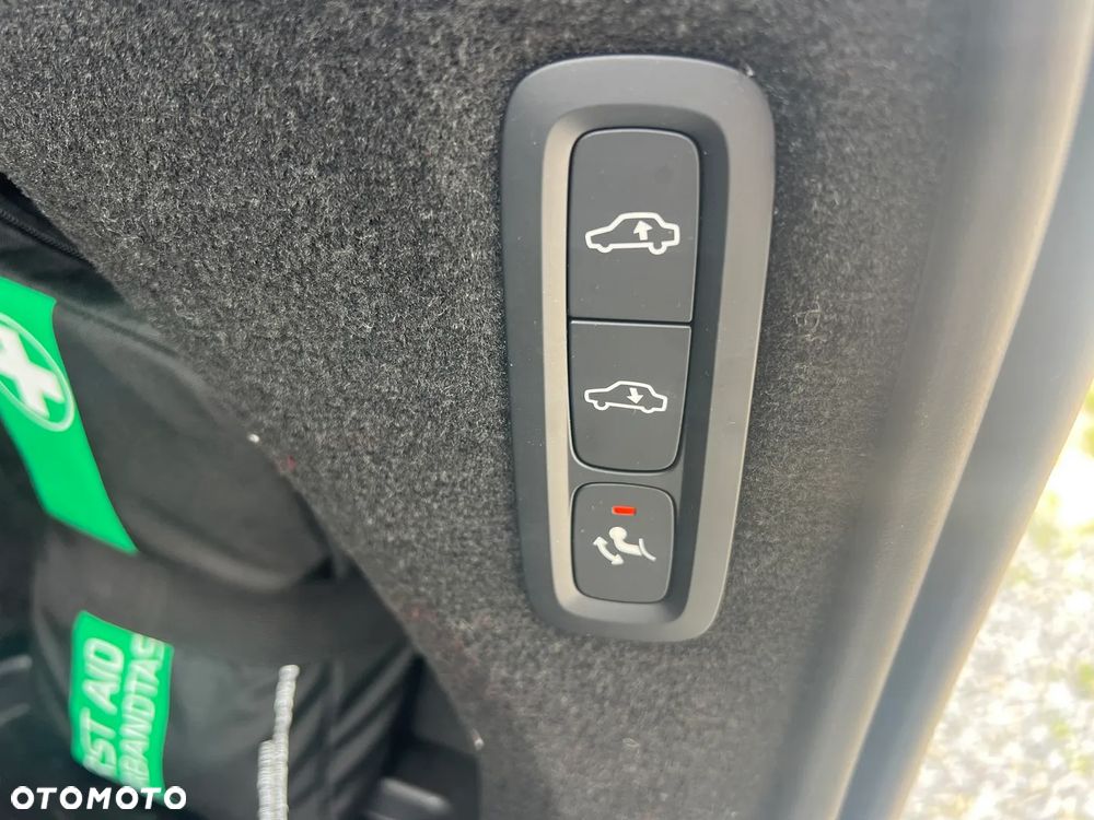 Volvo XC 90 T8 AWD Plus Dark - 21