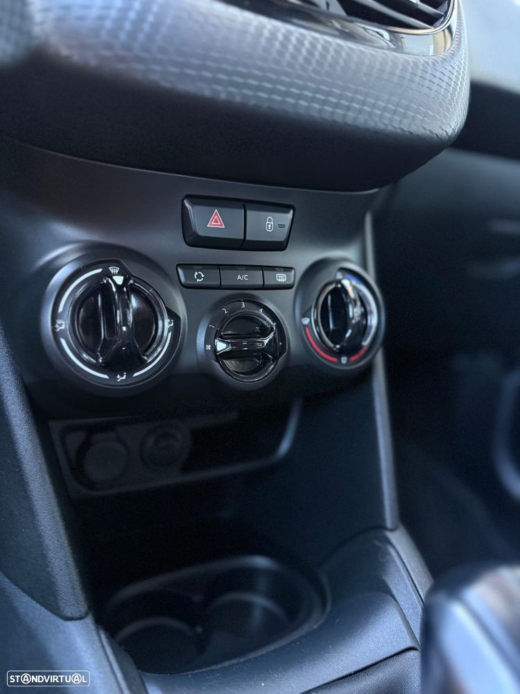 Peugeot 208 1.2 PureTech Allure - 24