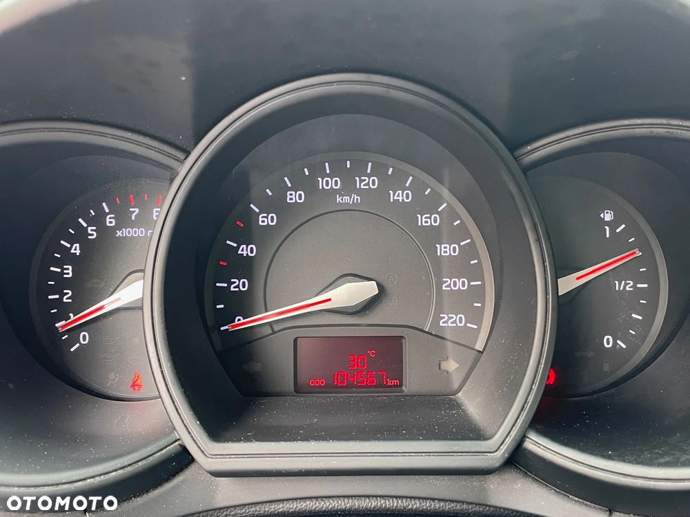 Kia Rio 1.2 Attract - 17