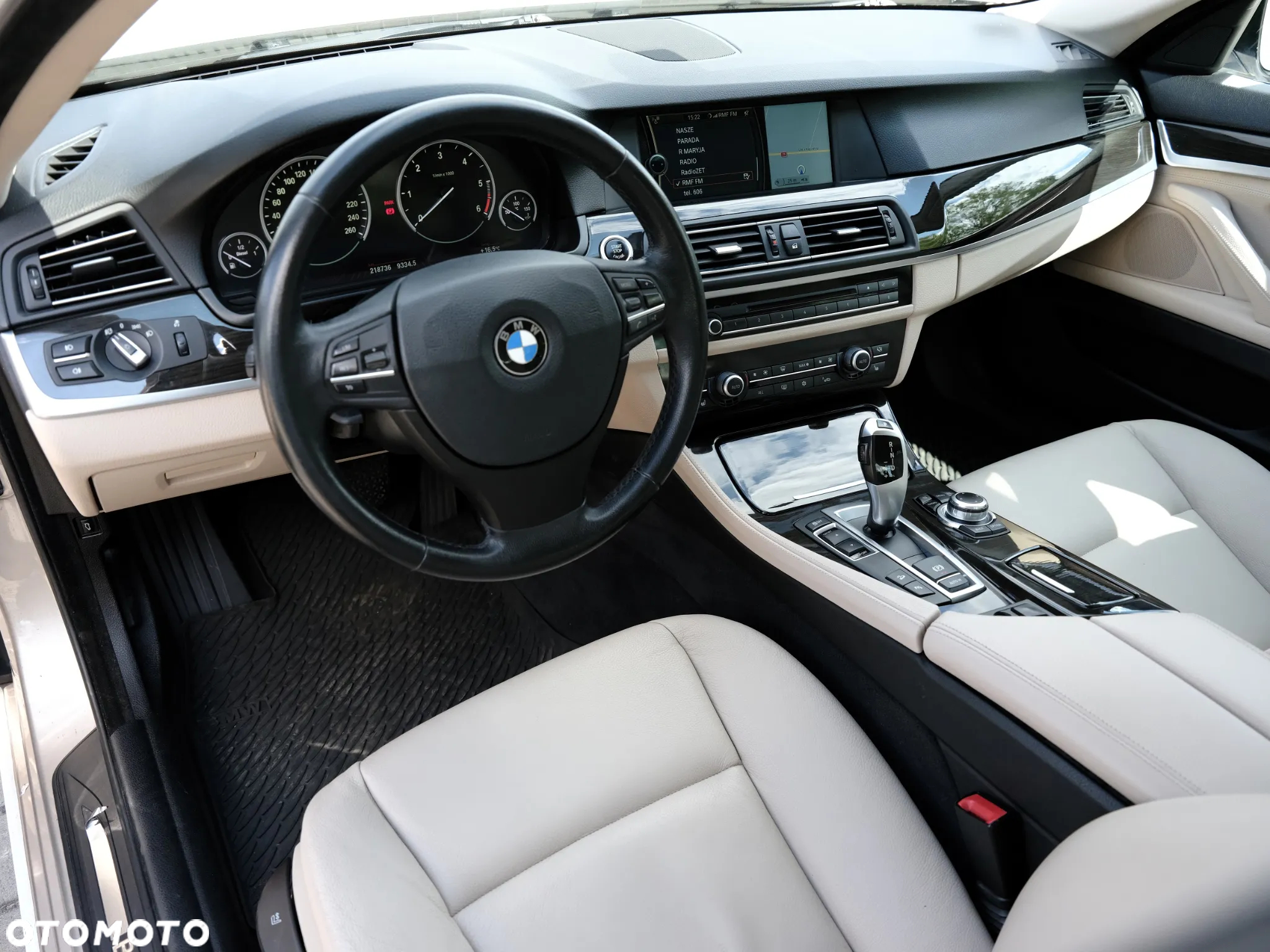 BMW Seria 5 525d xDrive - 2