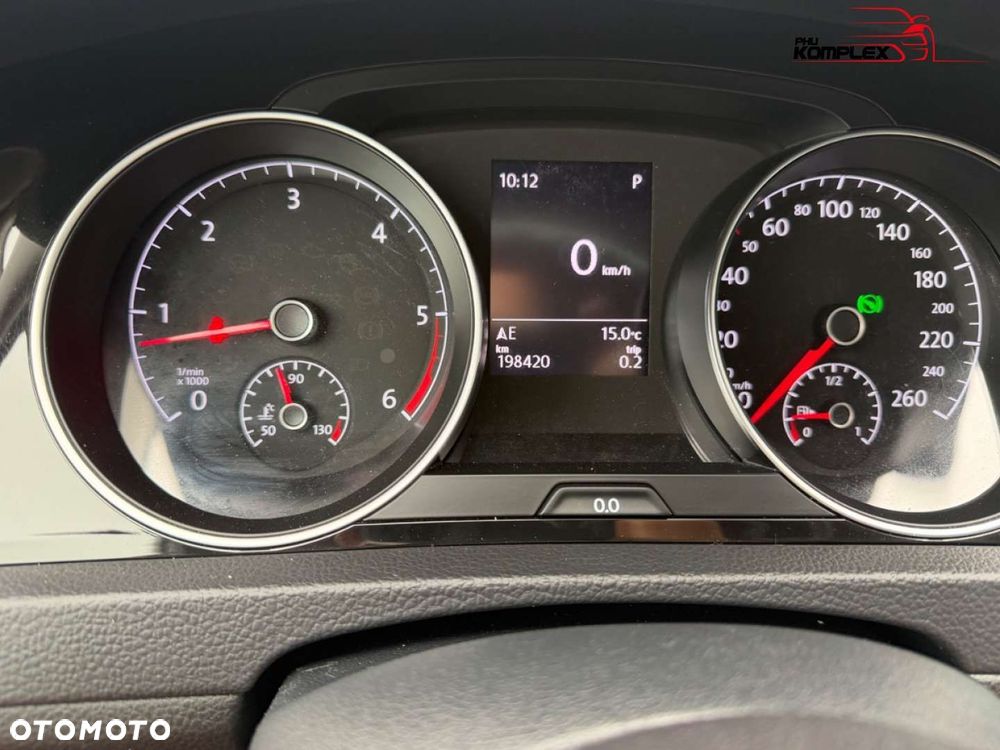 Volkswagen Golf - 14