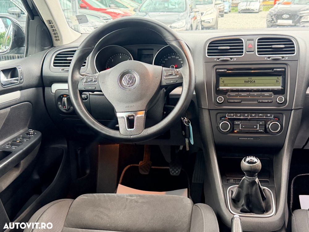 Volkswagen Golf - 20