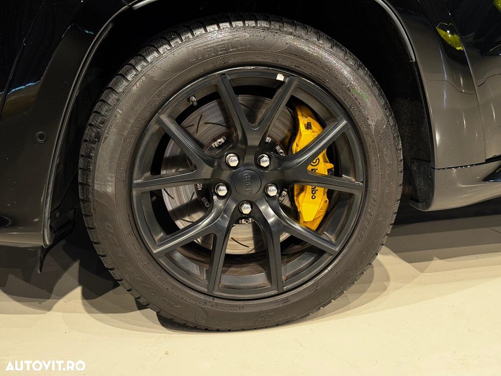 Jeep Grand Cherokee - 8