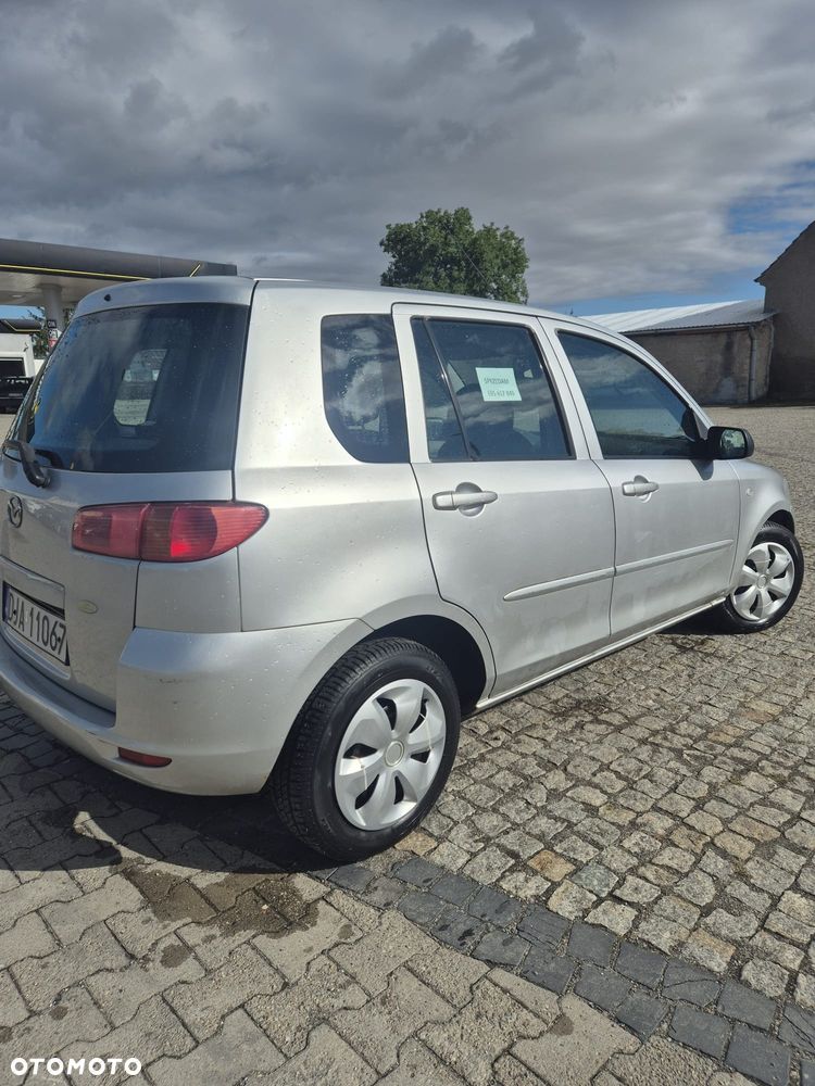 Mazda 2 - 6
