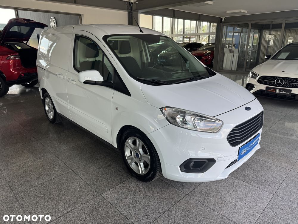 Ford Transit Courier - 3