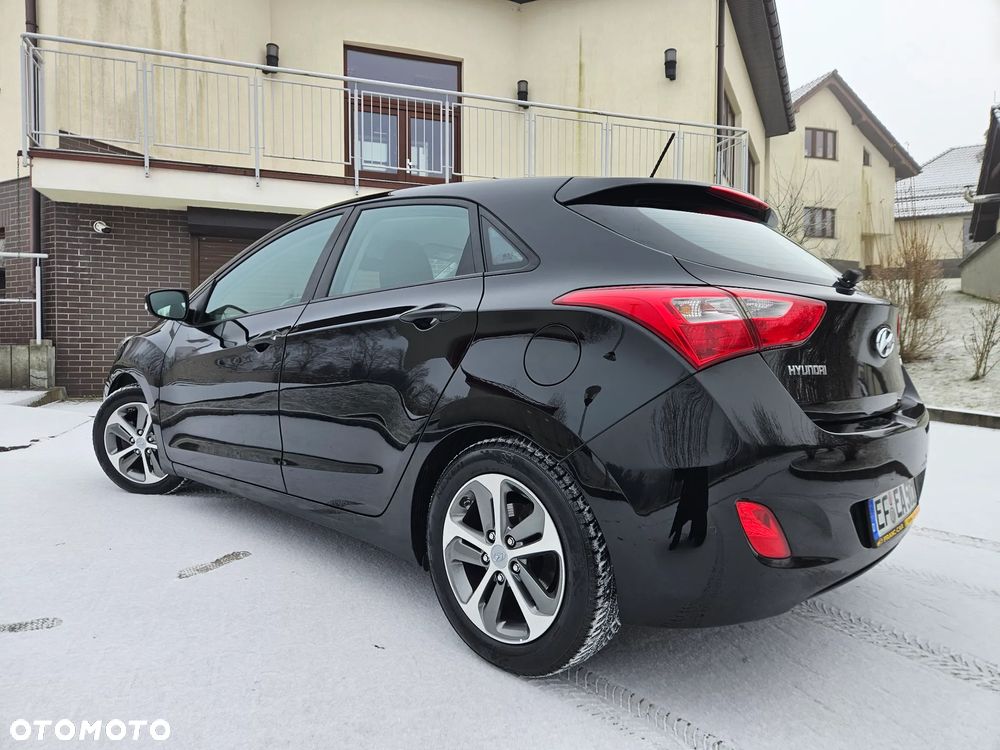 Hyundai i30 1.4 Fifa World Cup Edition - 16