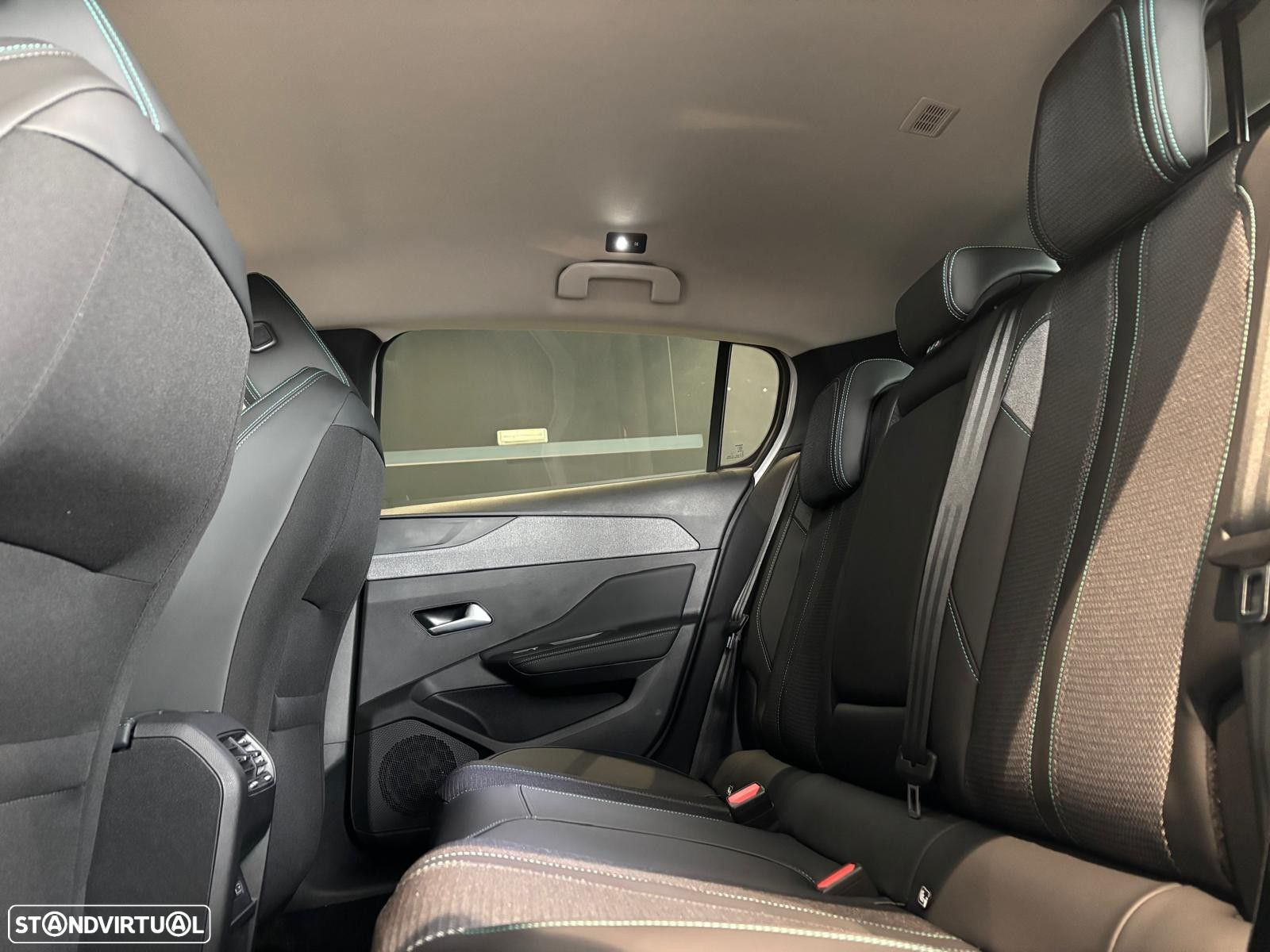 Peugeot 308 1.2 PureTech Allure - 12
