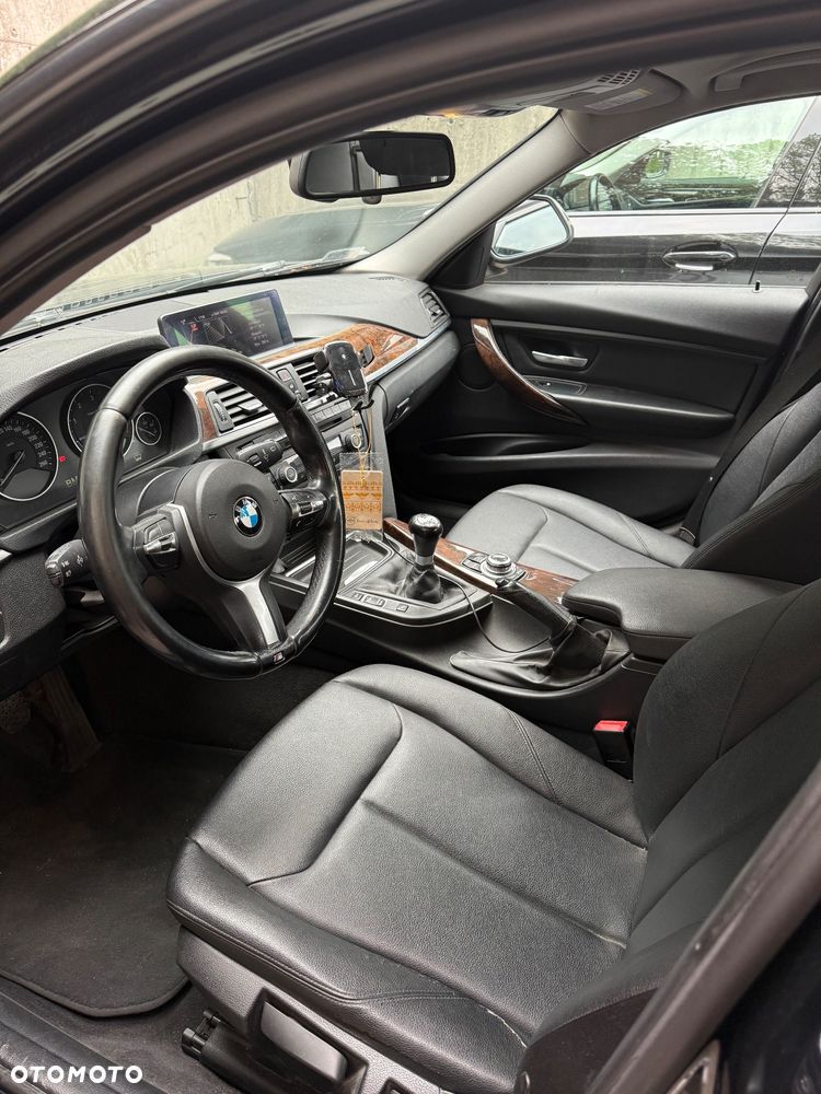 BMW Seria 3 325d - 7