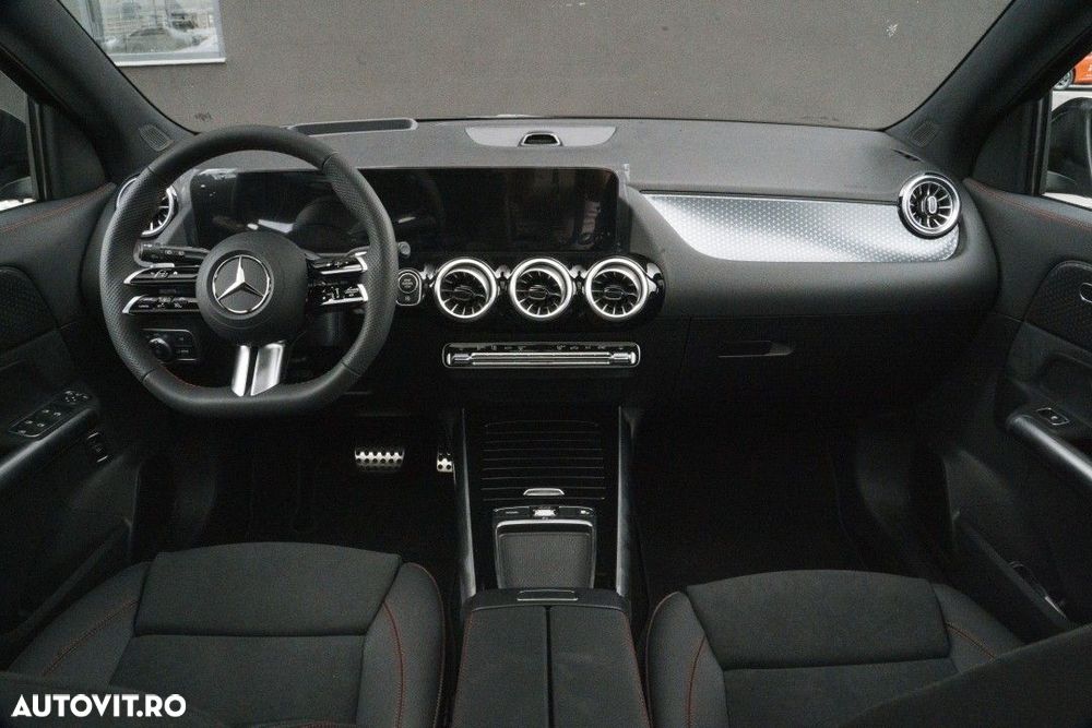 Mercedes-Benz GLA - 6