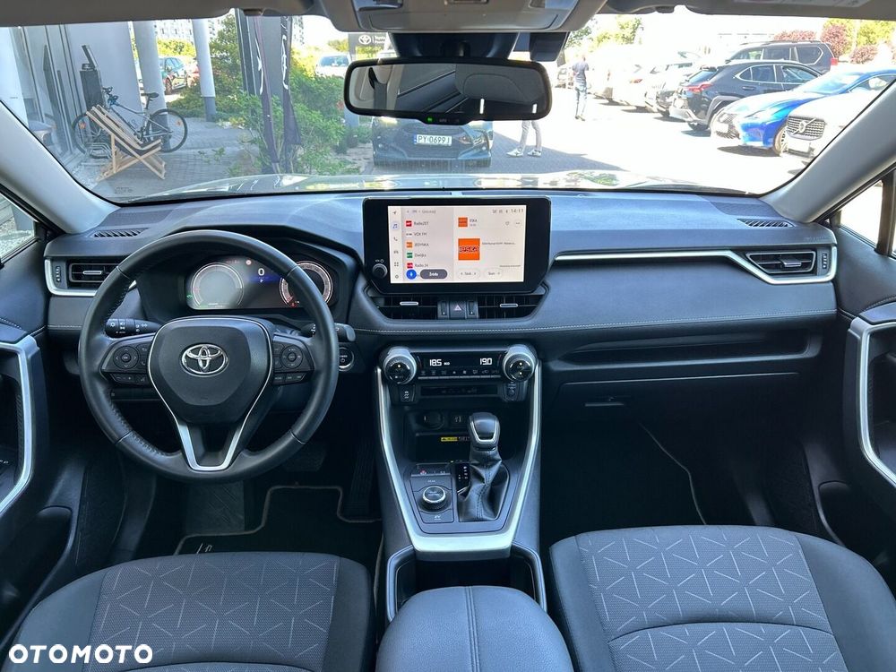 Toyota RAV4 - 11