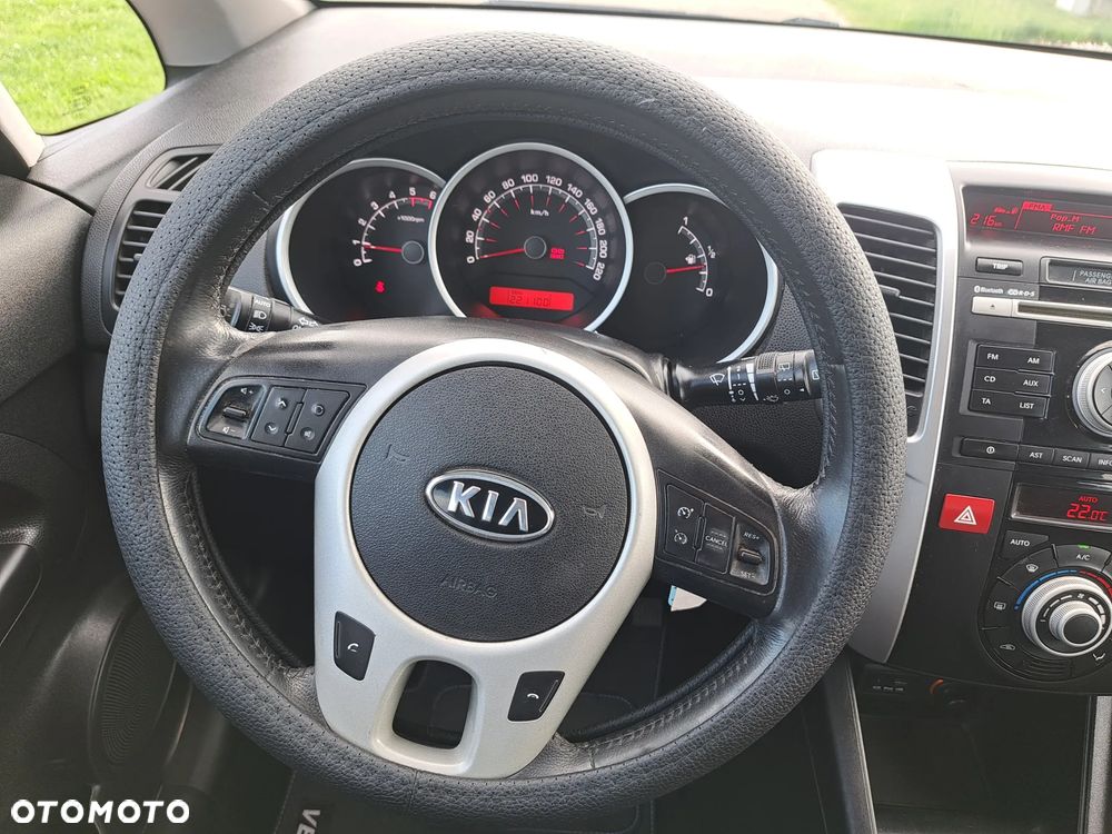 Kia Venga 1.6 CRDi 128 Business Line - 12