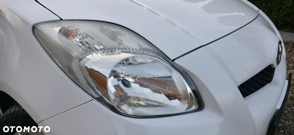 Toyota Yaris 1.33 VVT-i Cool - 10