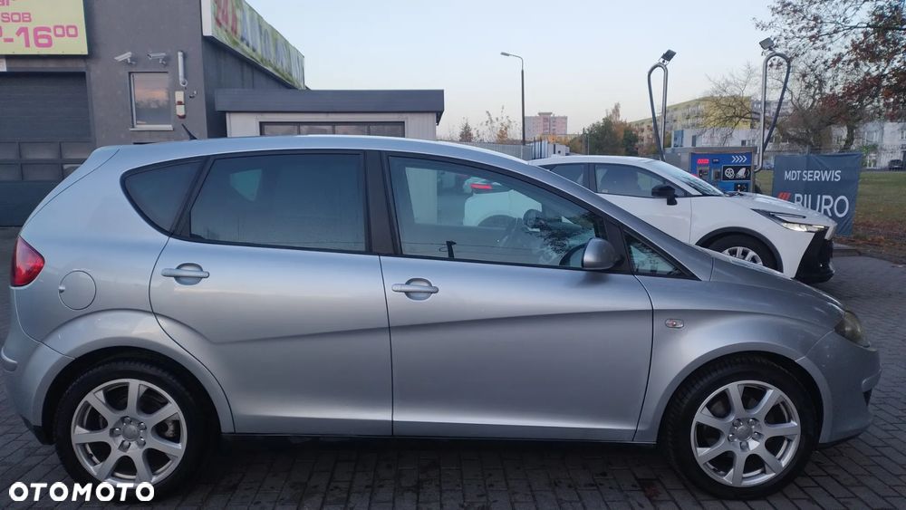 Seat Altea 2005 photo 2