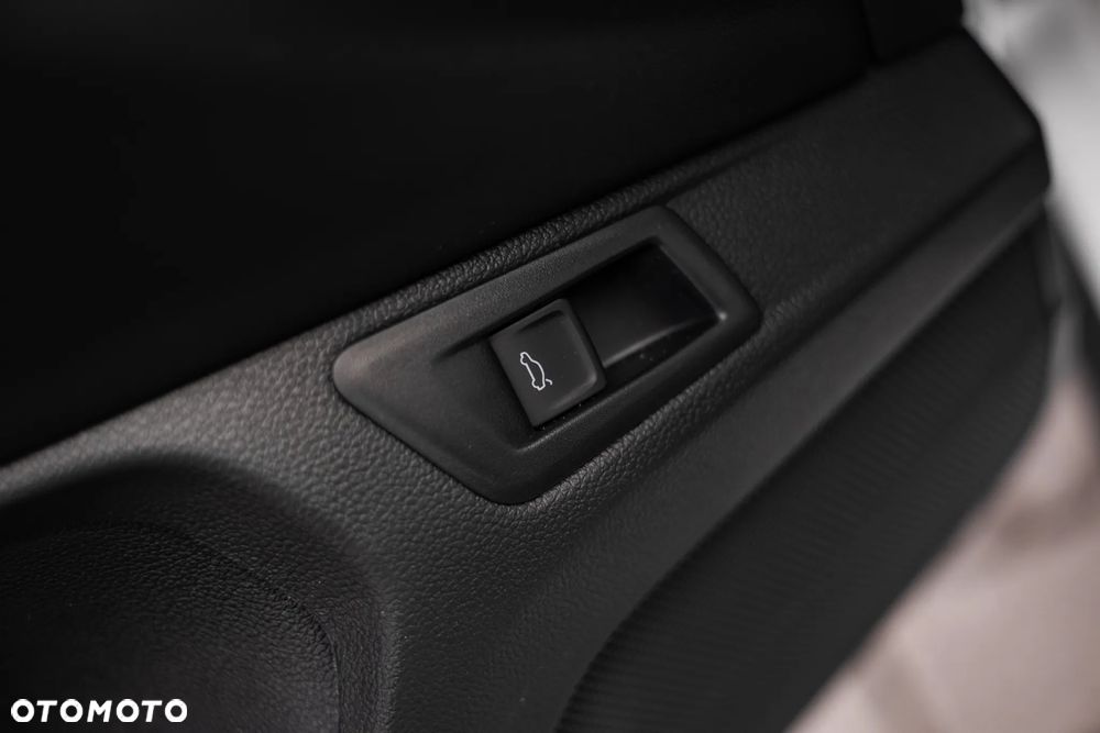 Volkswagen T-Roc 1.5 TSI Final Edition DSG - 24