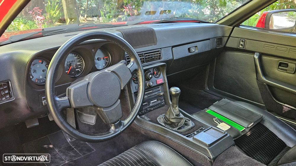 Porsche 924 - 16