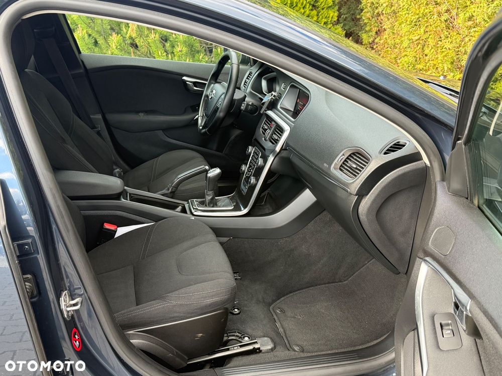 Volvo V40 - 9