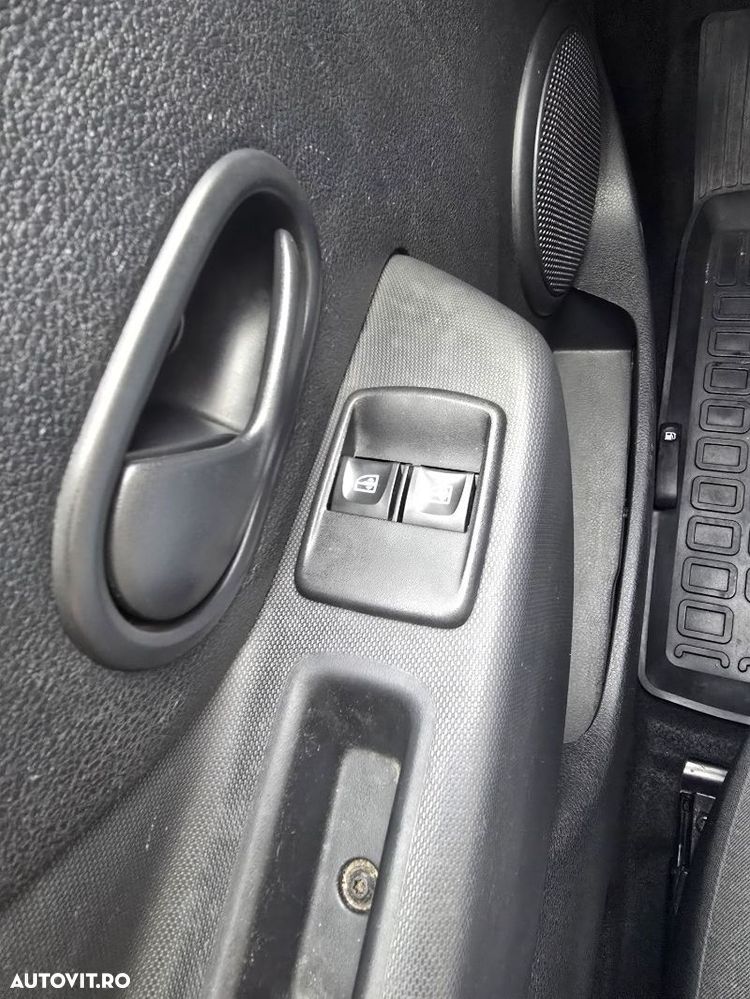 Dacia Logan - 24