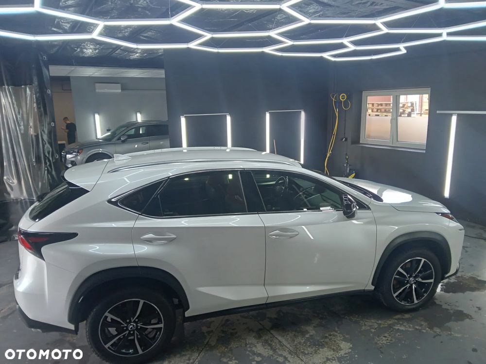 Lexus NX 200t Elite AWD - 6