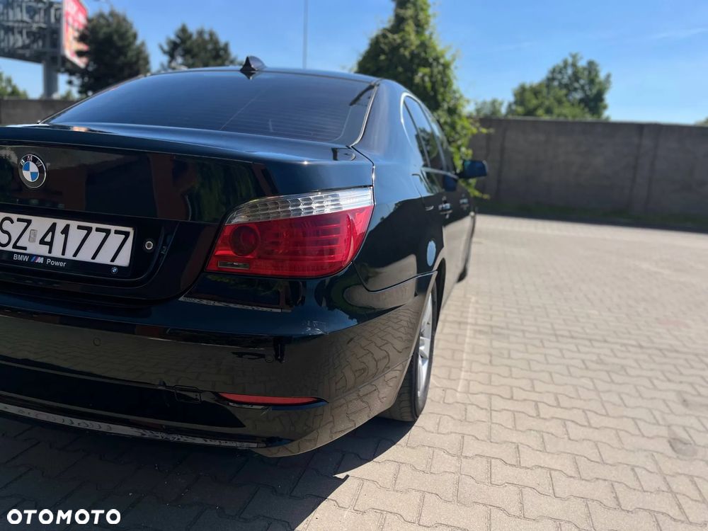 BMW Seria 5 525d - 4