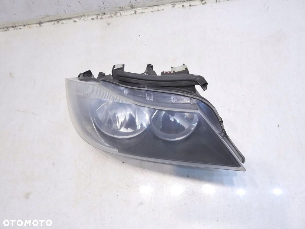 LAMPA PRAWA PRZEDNIA PRZÓD BMW 3 E91 6942748 - 2