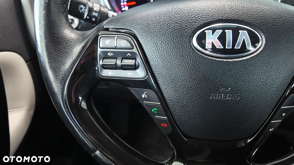 Kia Ceed 1.6 GDI Dream-Team Edition - 27