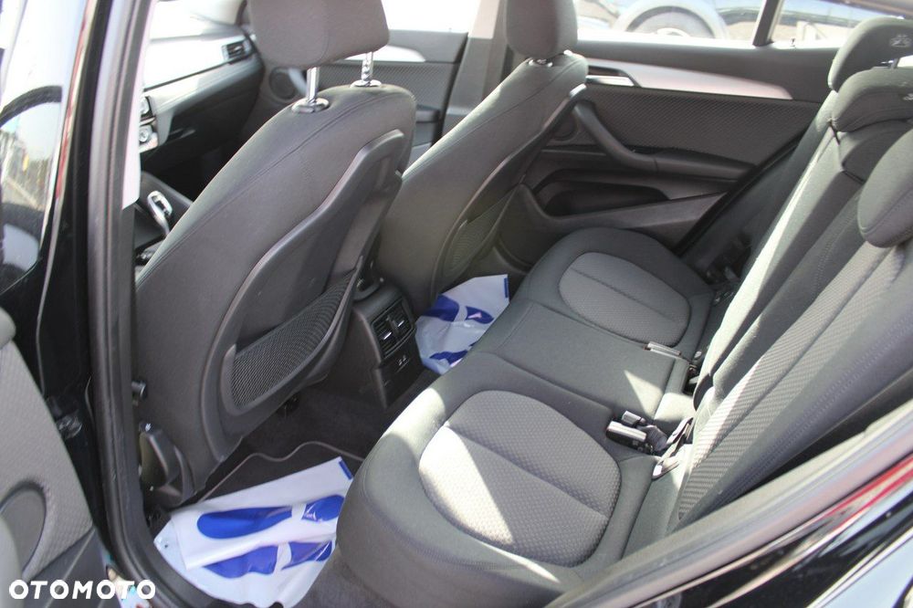 BMW X2 - 16
