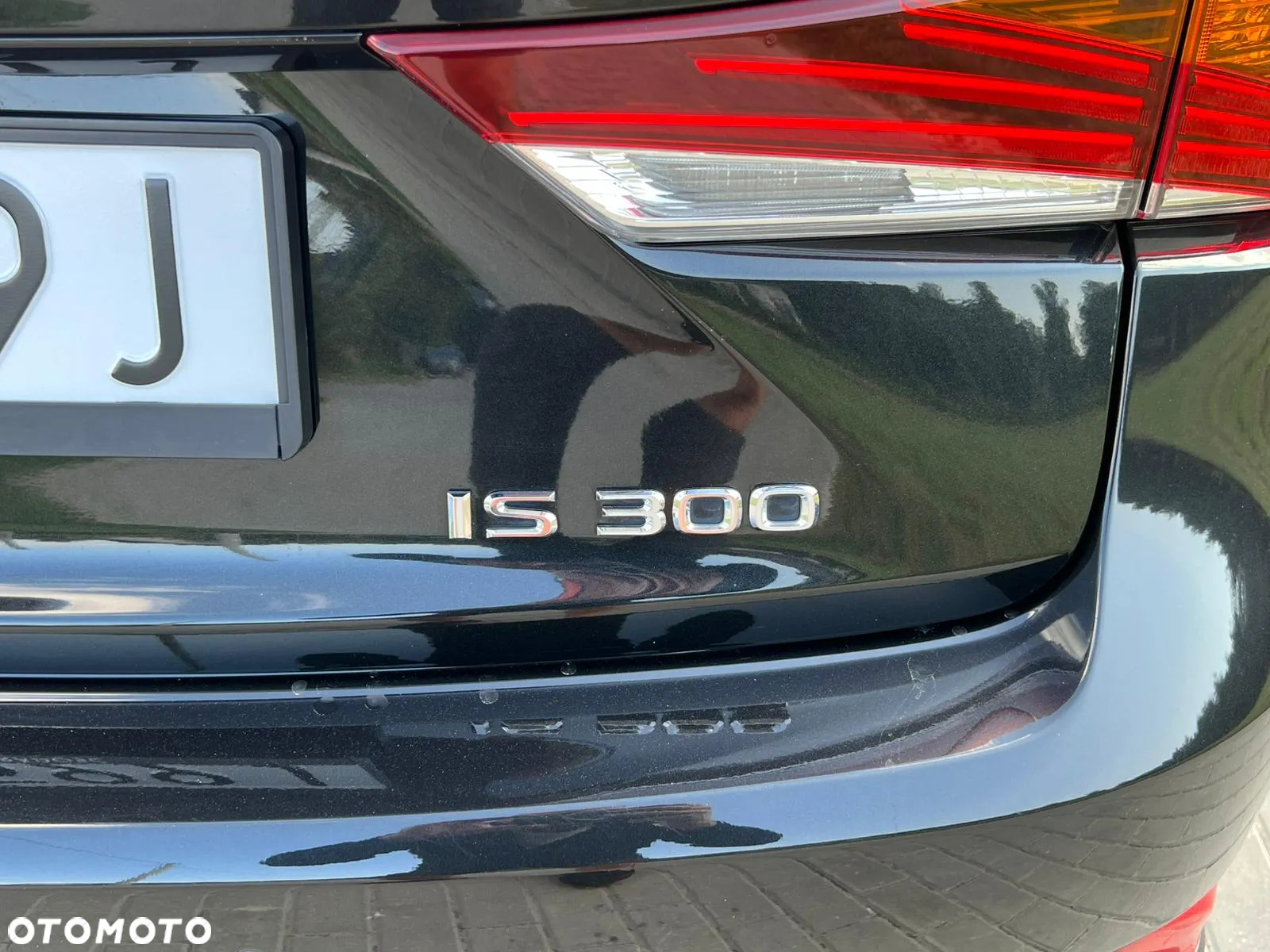 Lexus IS 200t / 300 F Sport - 20