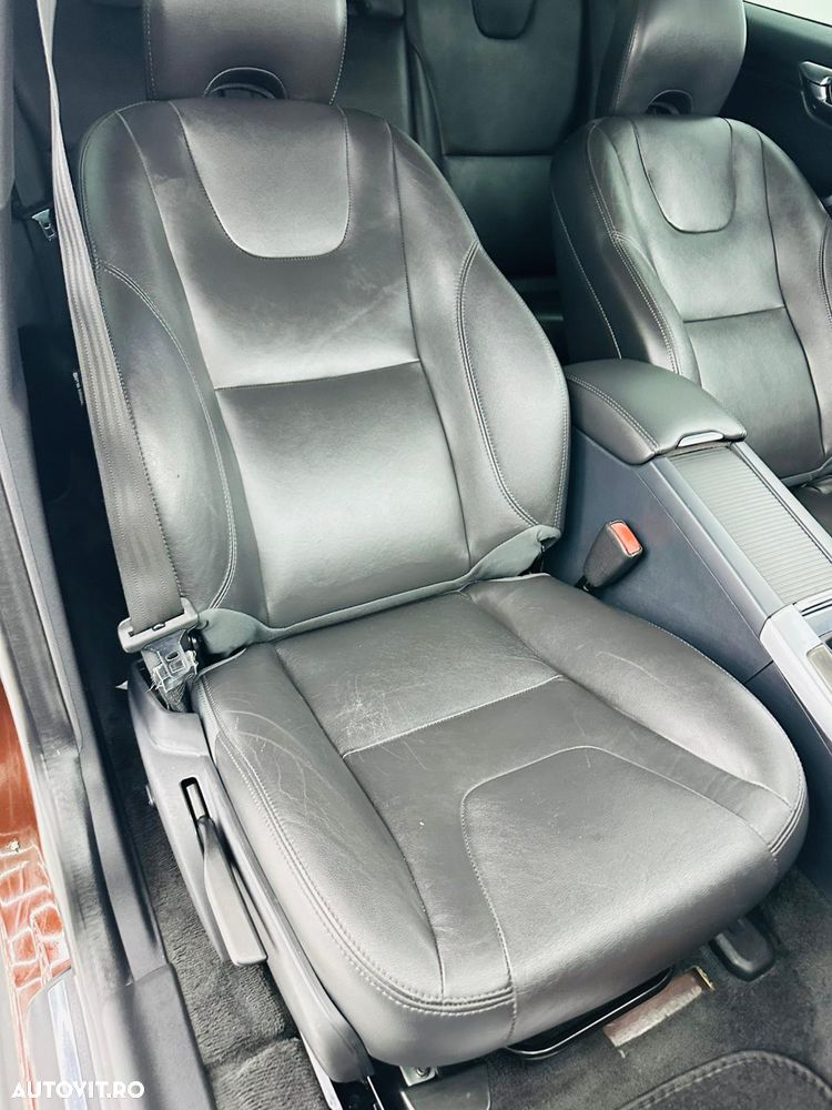 Volvo XC 60 D3 Momentum - 23