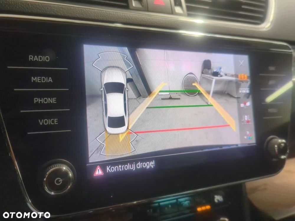 Skoda Superb 2.0 TSI Style DSG - 10
