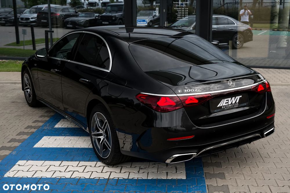 Mercedes-Benz Klasa E 300 de PHEV 4-Matic AMG 9G-Tronic - 6