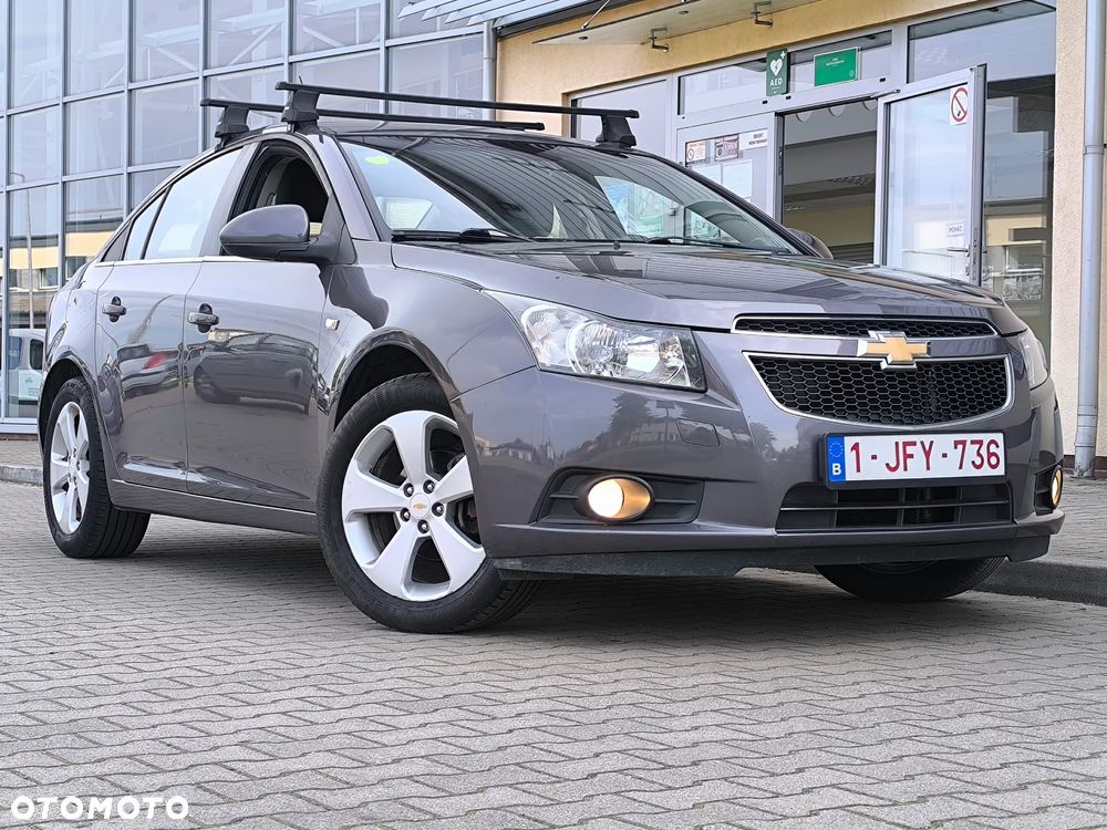 Chevrolet Cruze 1.8 LS - 2